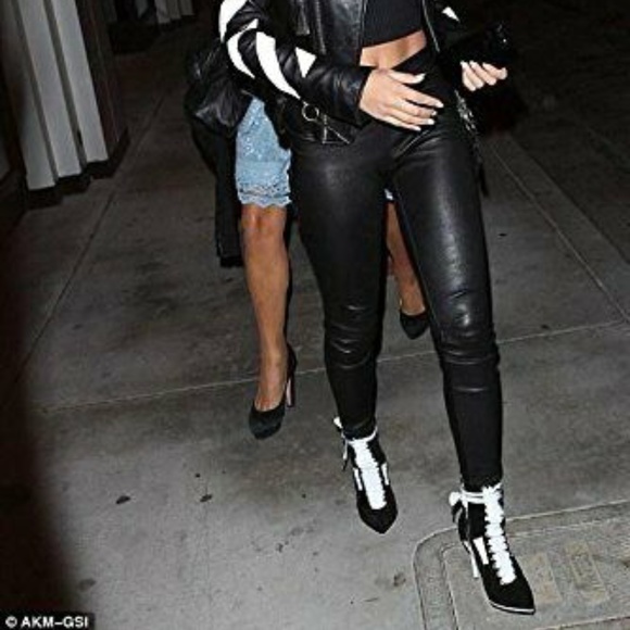 NEW RARE! PUMA Women's x Rihanna Sneaker Booties Heels sz 10 / 11 - Picture 12 of 16